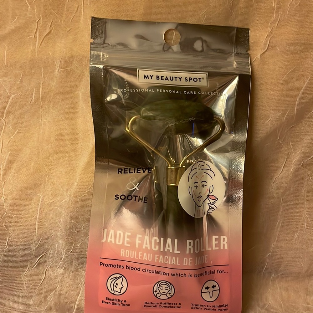 My Beauty Spot Jade Facial Roller NWT
